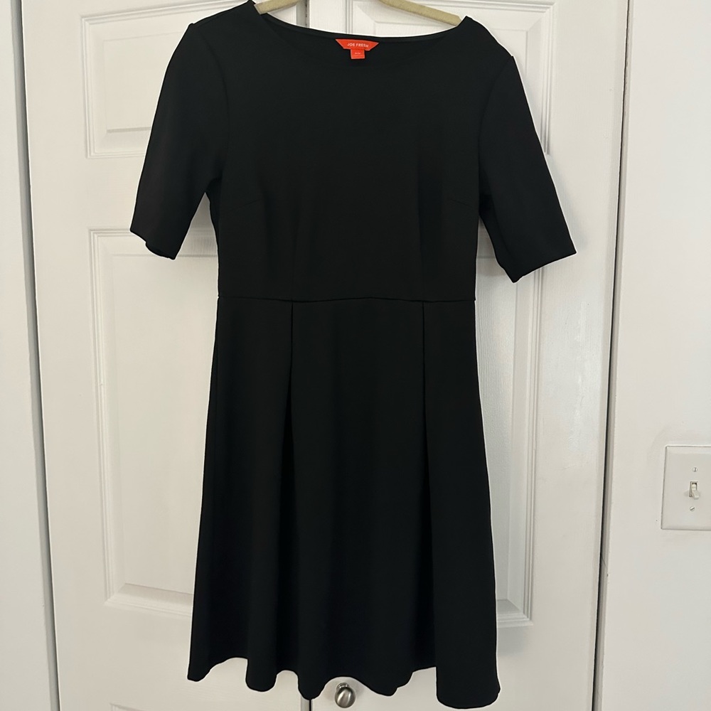 Excellent cond Joe Fresh black dress, M